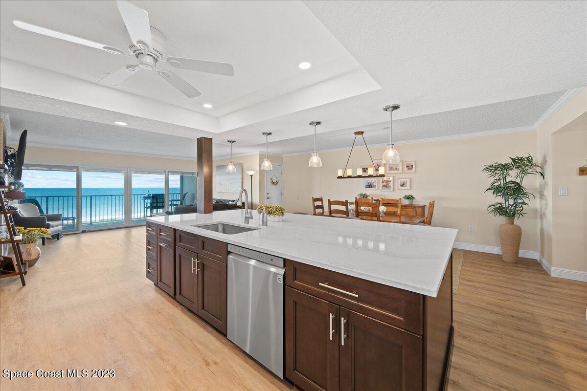 2101 Atlantic Street, 521