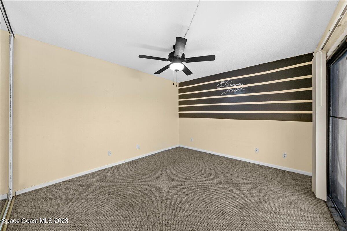2012 Vista Oaks Circle NE
