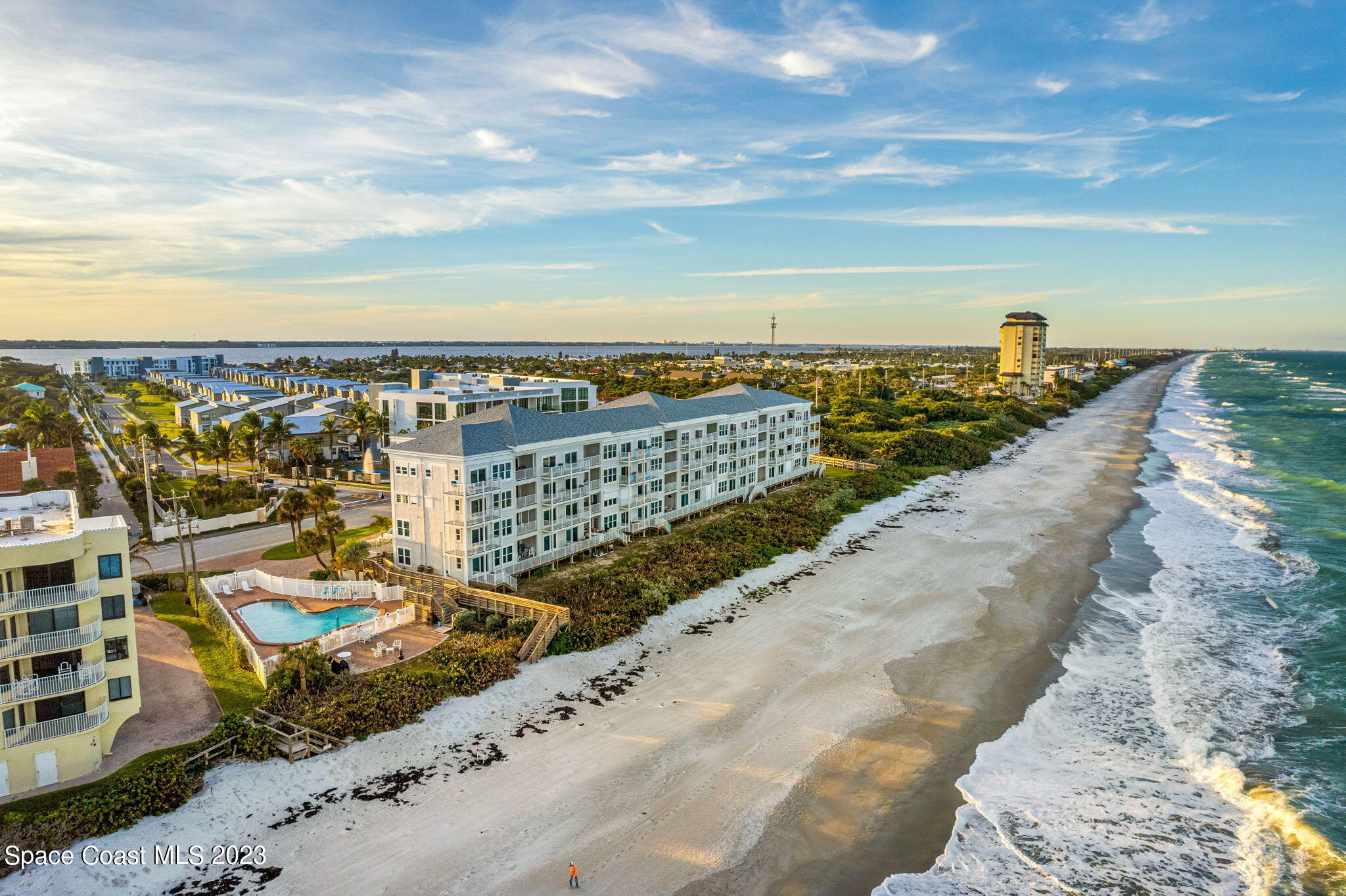 3035 S Highway A1a, 2b