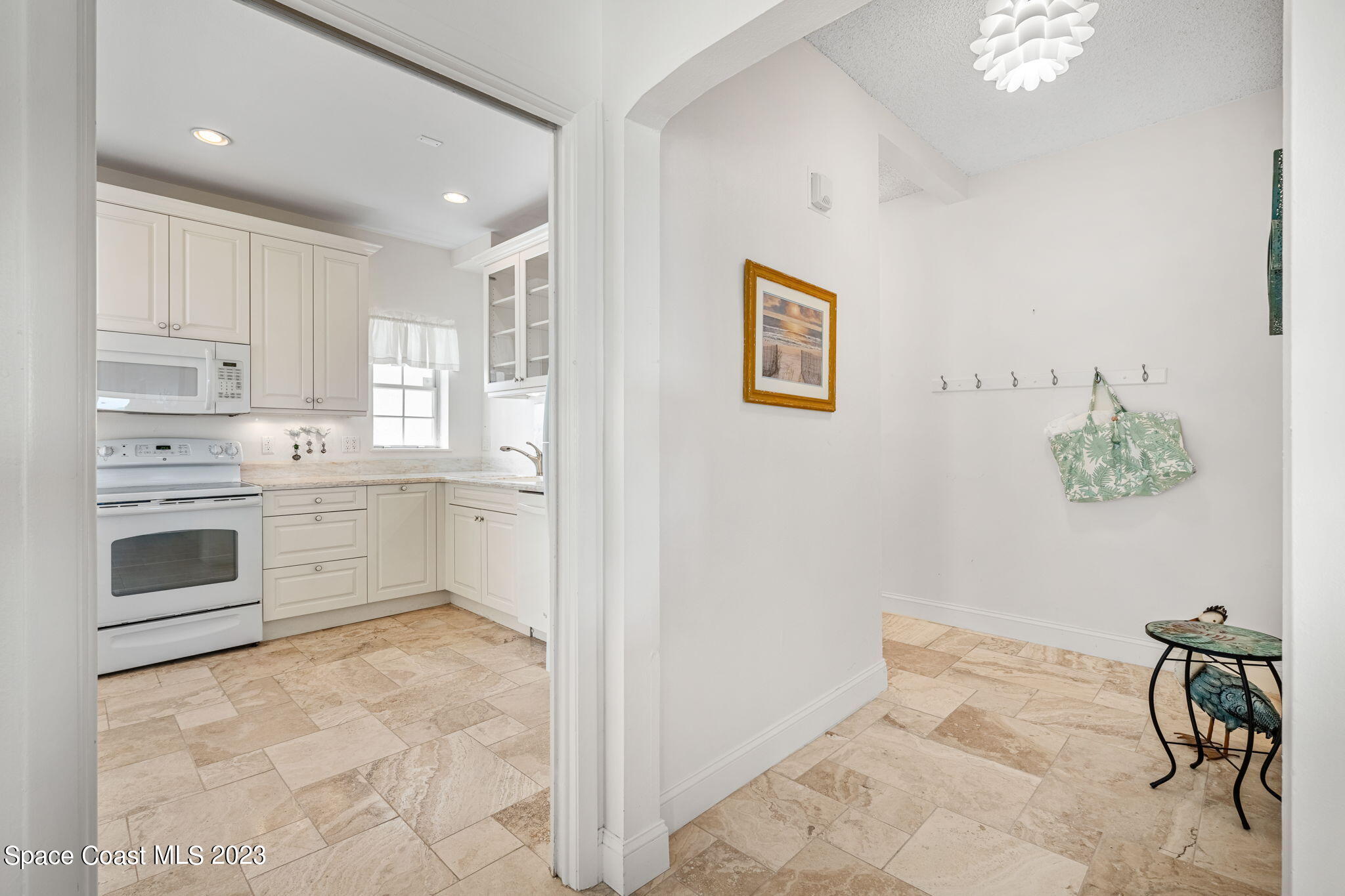 3035 S Highway A1a, 2b