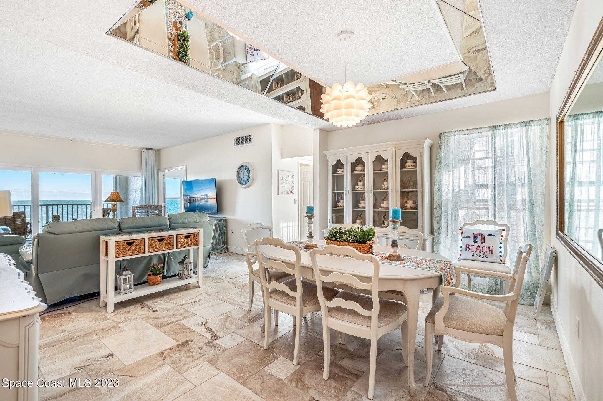 3035 S Highway A1a, 2b