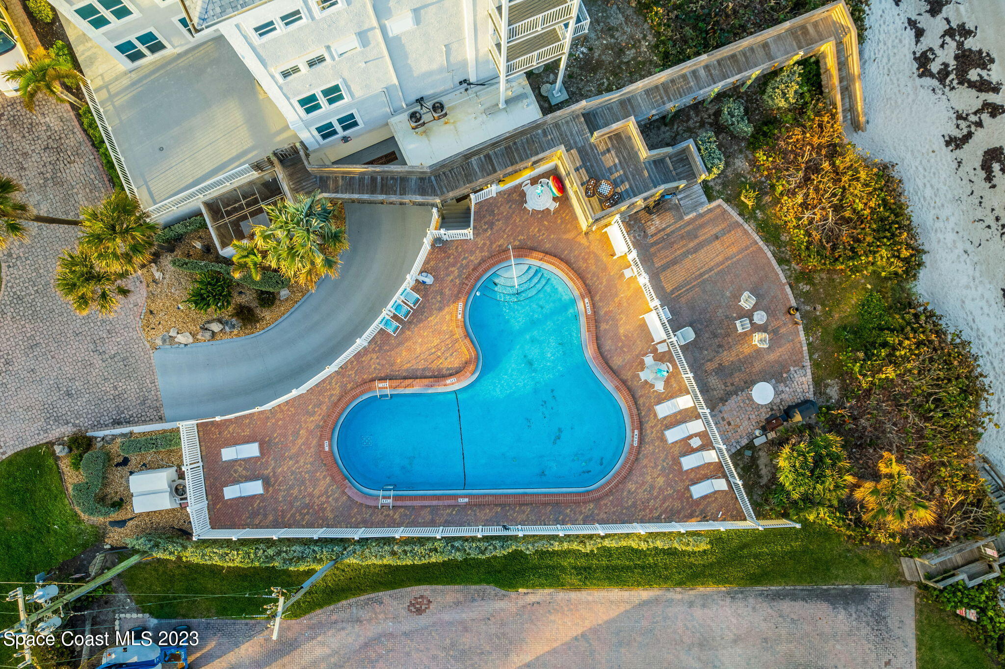 3035 S Highway A1a, 2b