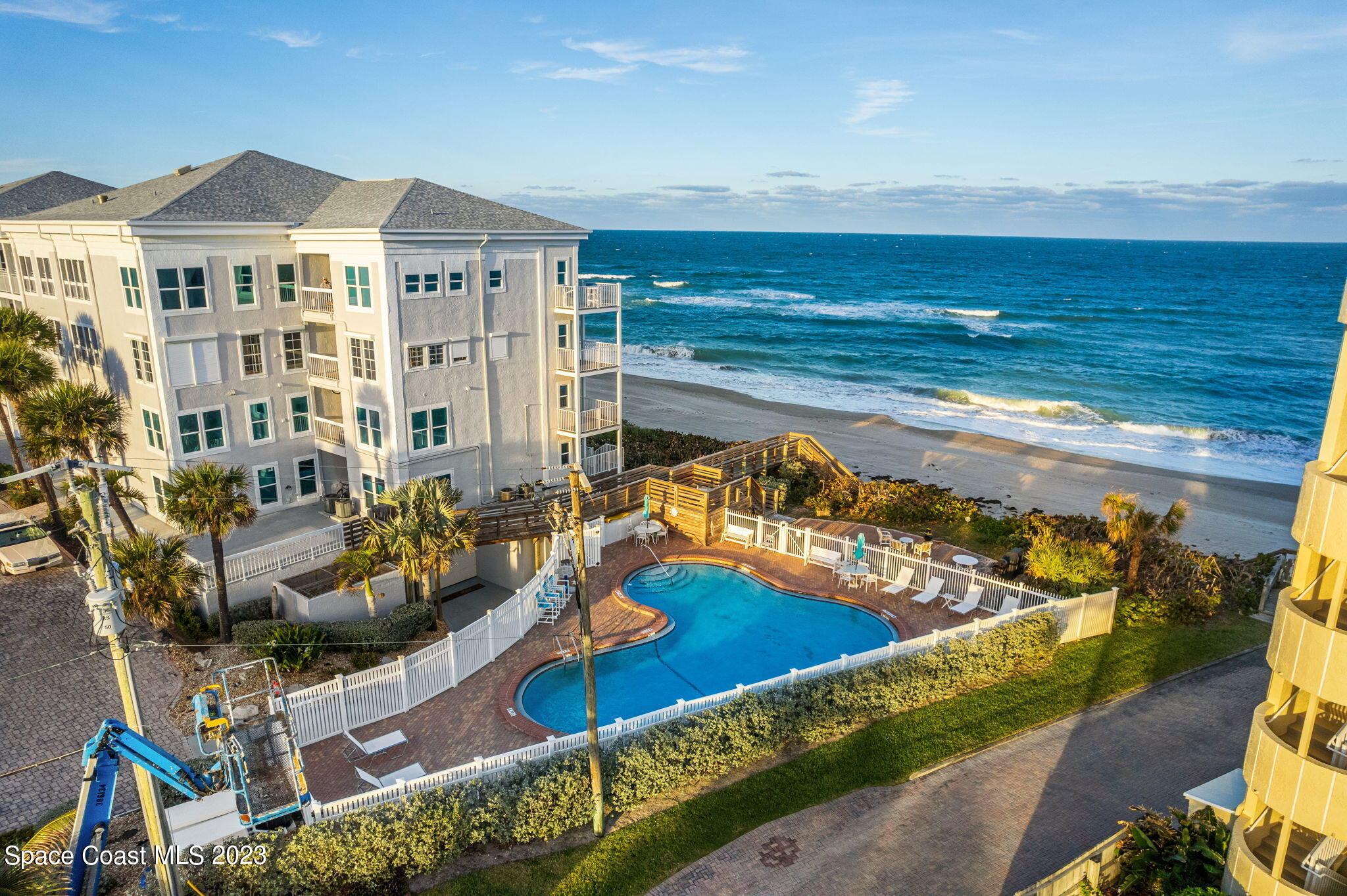 3035 S Highway A1a, 2b