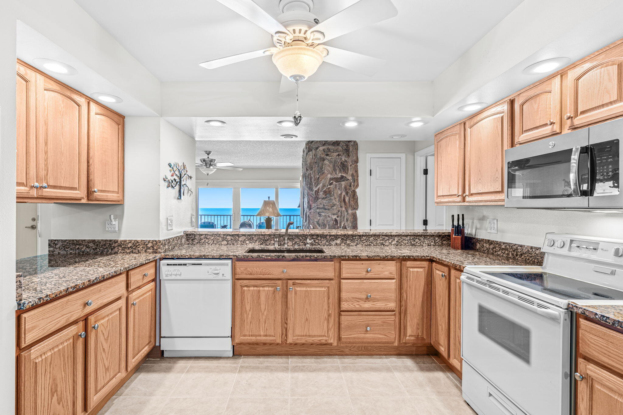 2101 Atlantic Street, 532