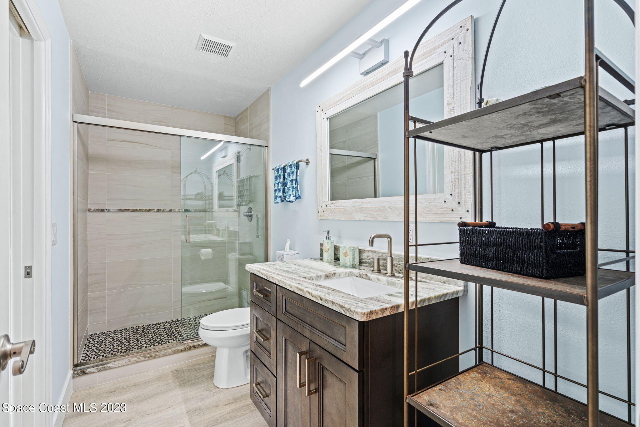 1710 Atlantic Street, 5b