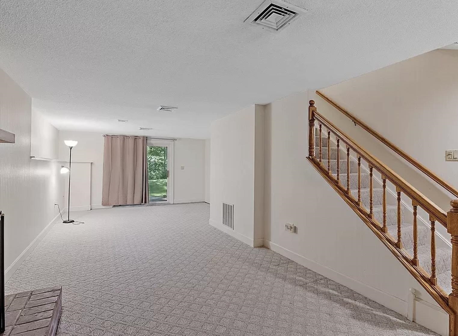 25 Hickory Lane
