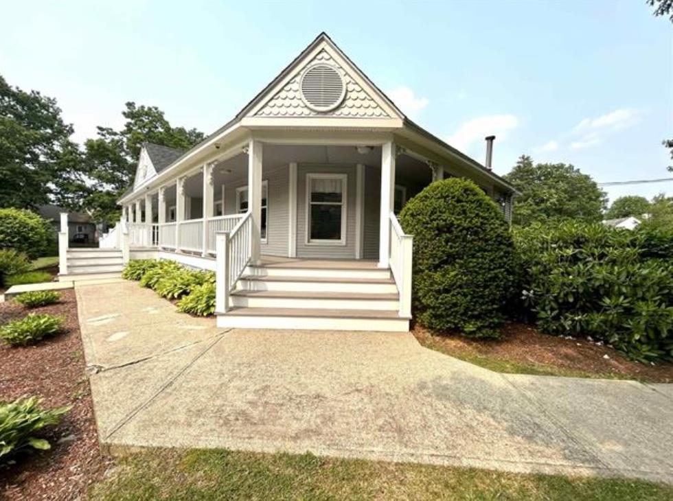 16 High Bridge Hill