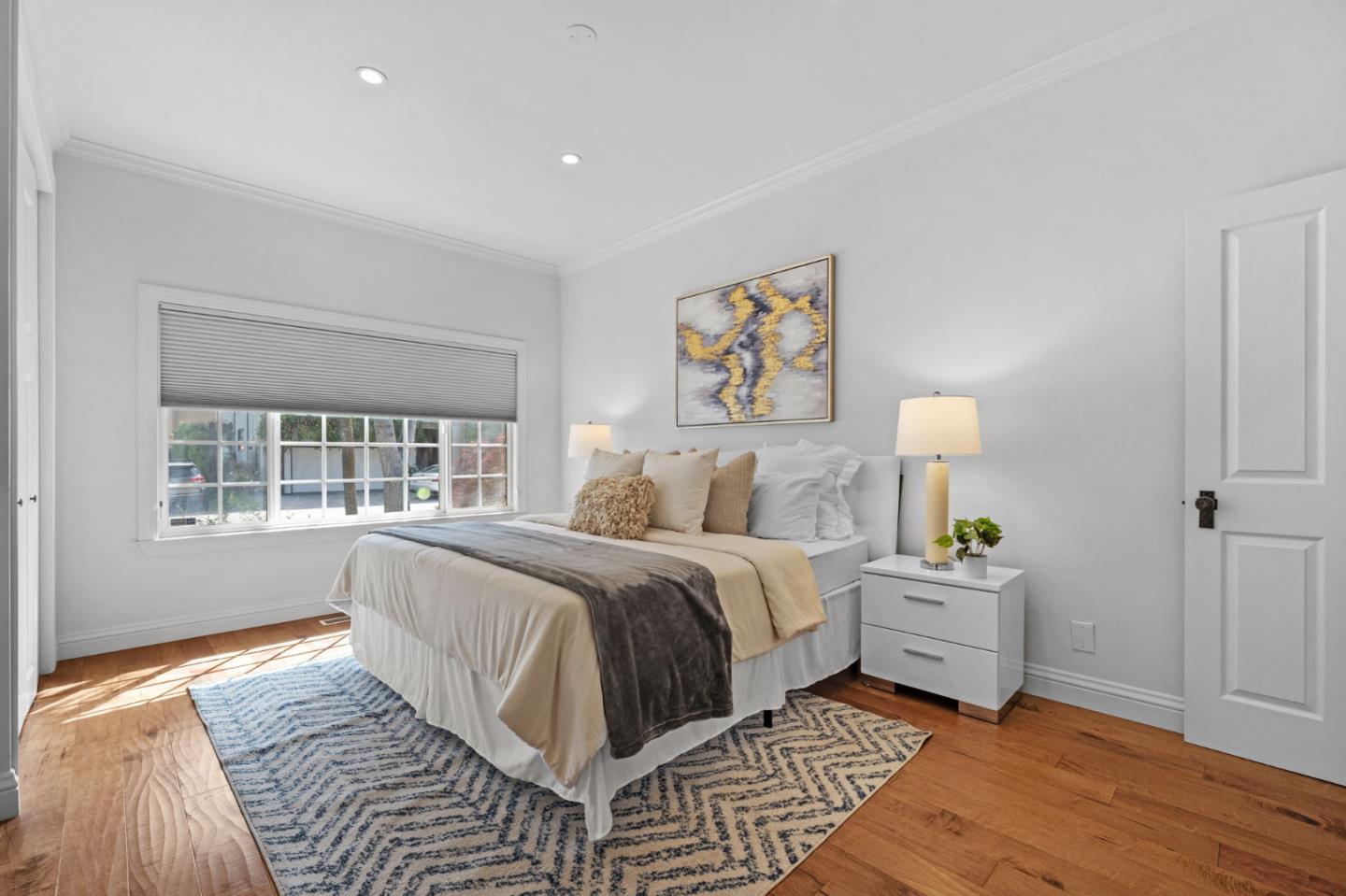 27 E Carol AVE