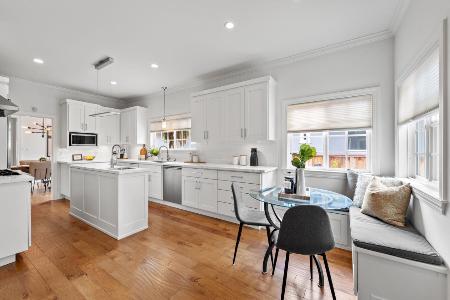 27 E Carol AVE