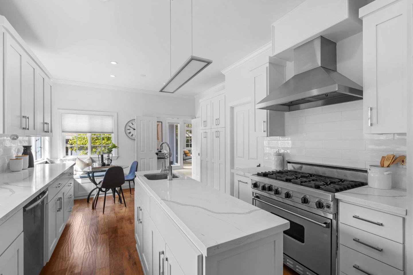 27 E Carol AVE