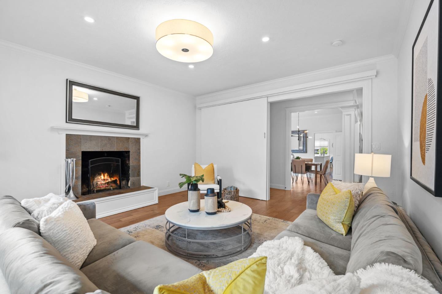 27 E Carol AVE