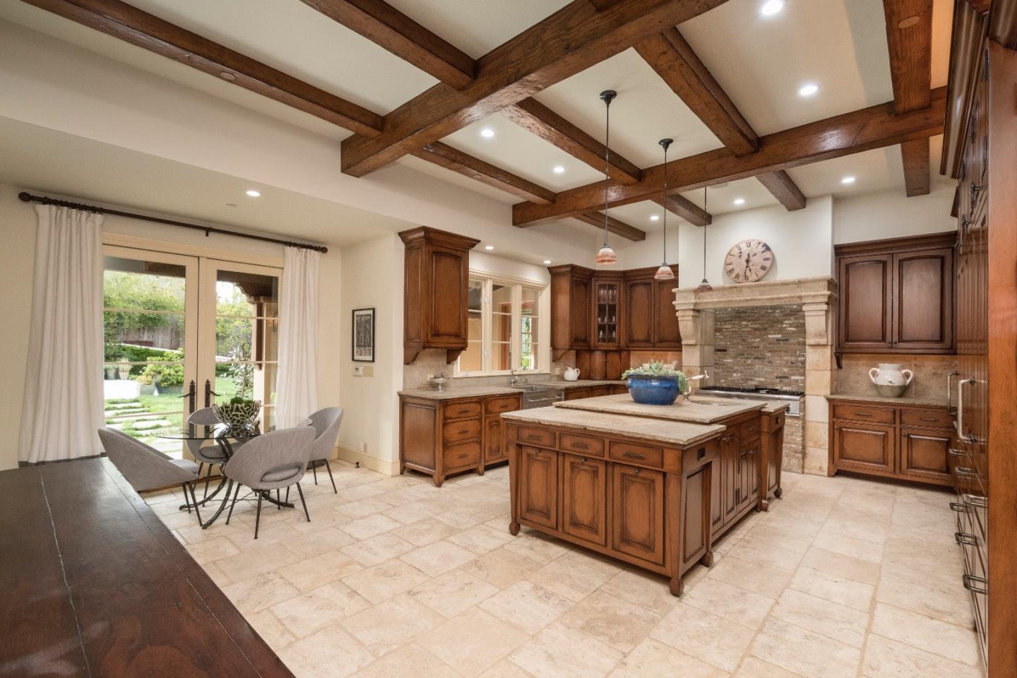 120 Tamarack DR