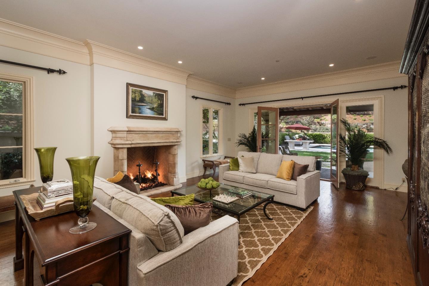 120 Tamarack DR