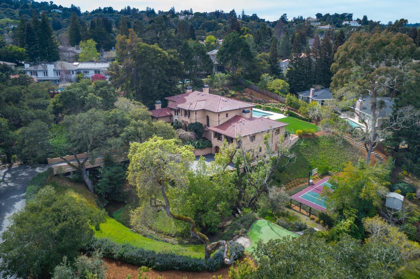 120 Tamarack DR
