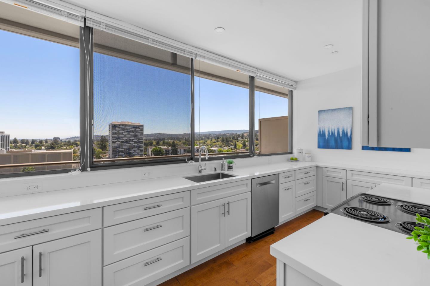 20 W 3rd AVE 902