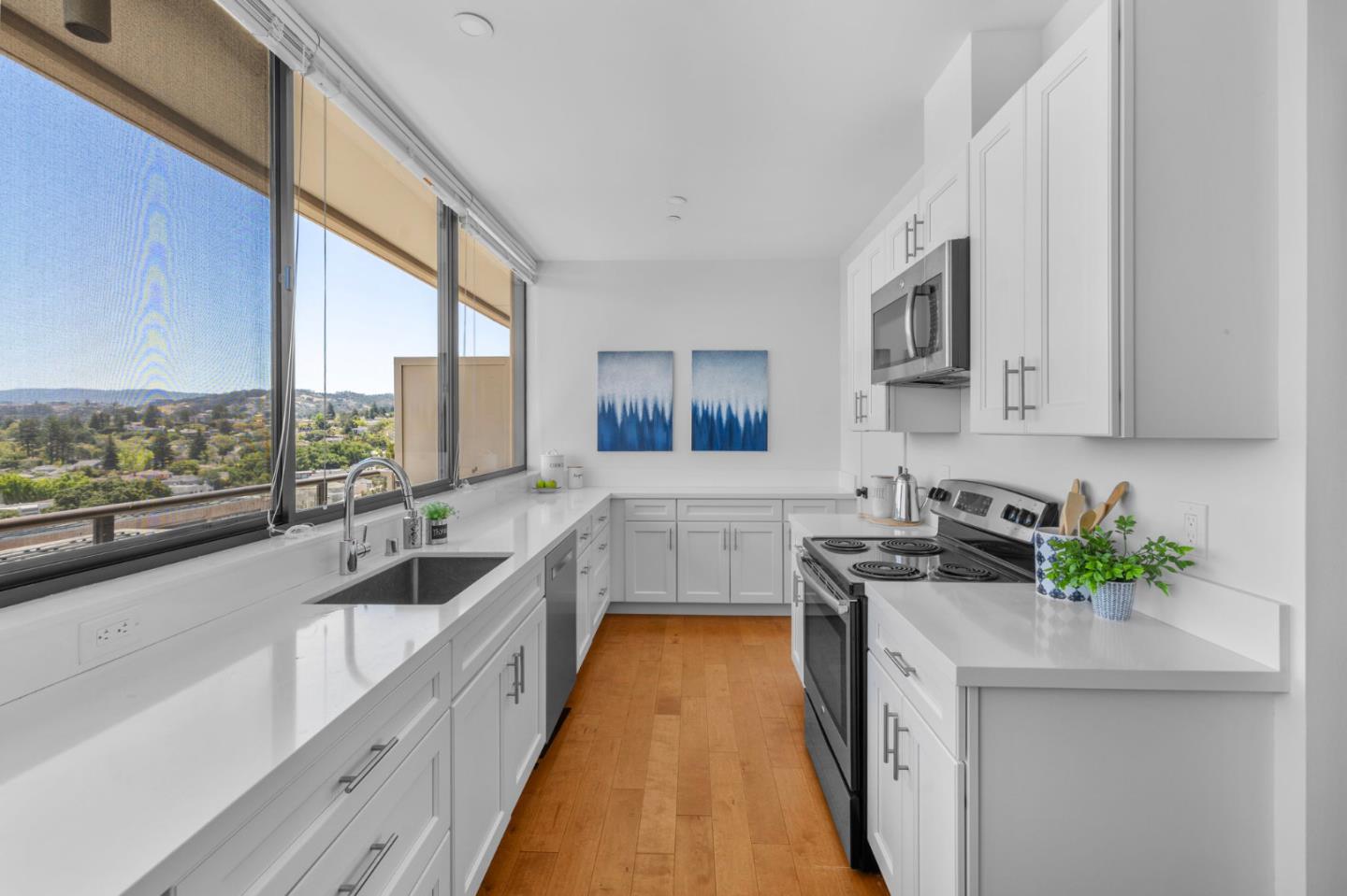 20 W 3rd AVE 902
