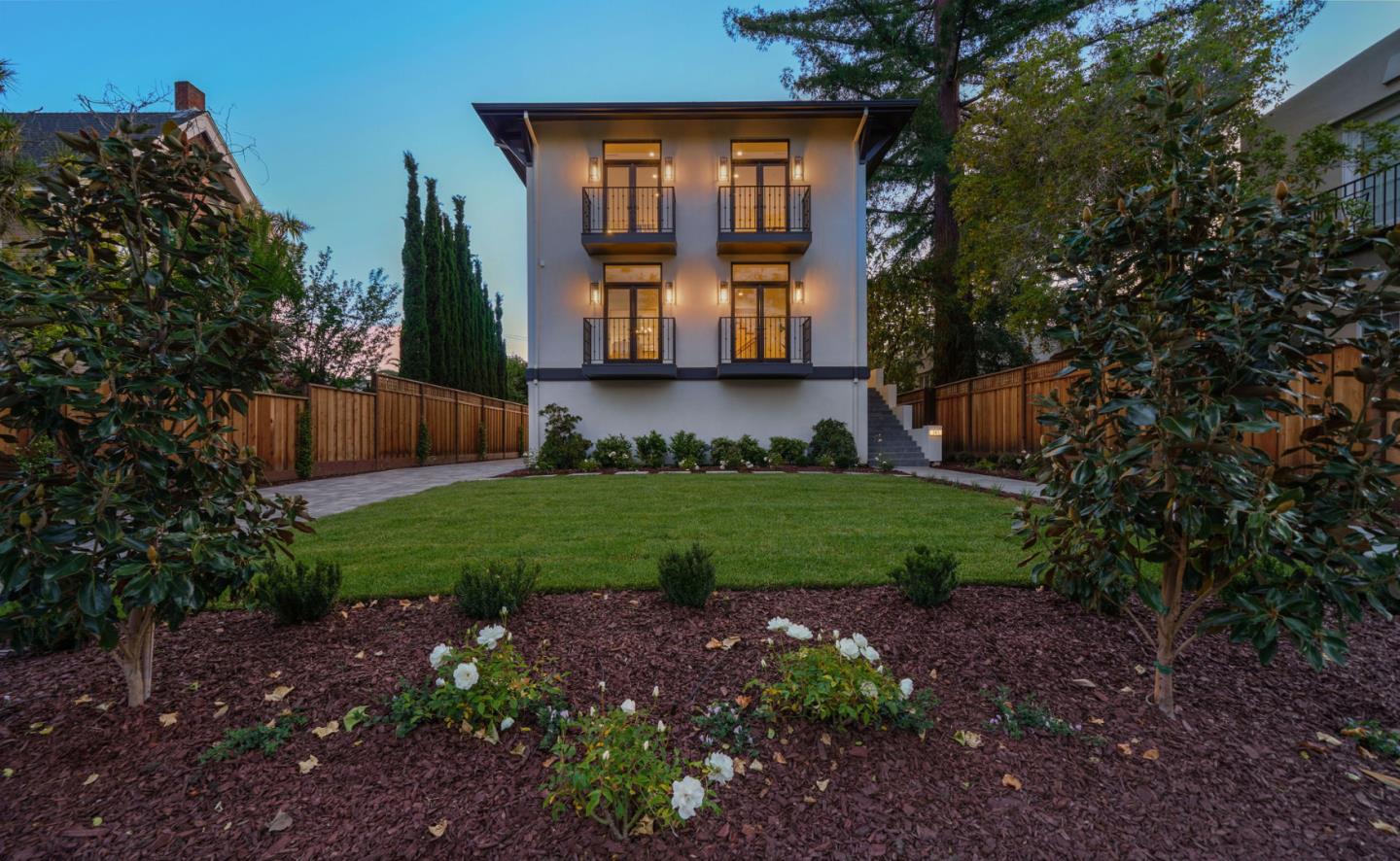 341 Occidental AVE
