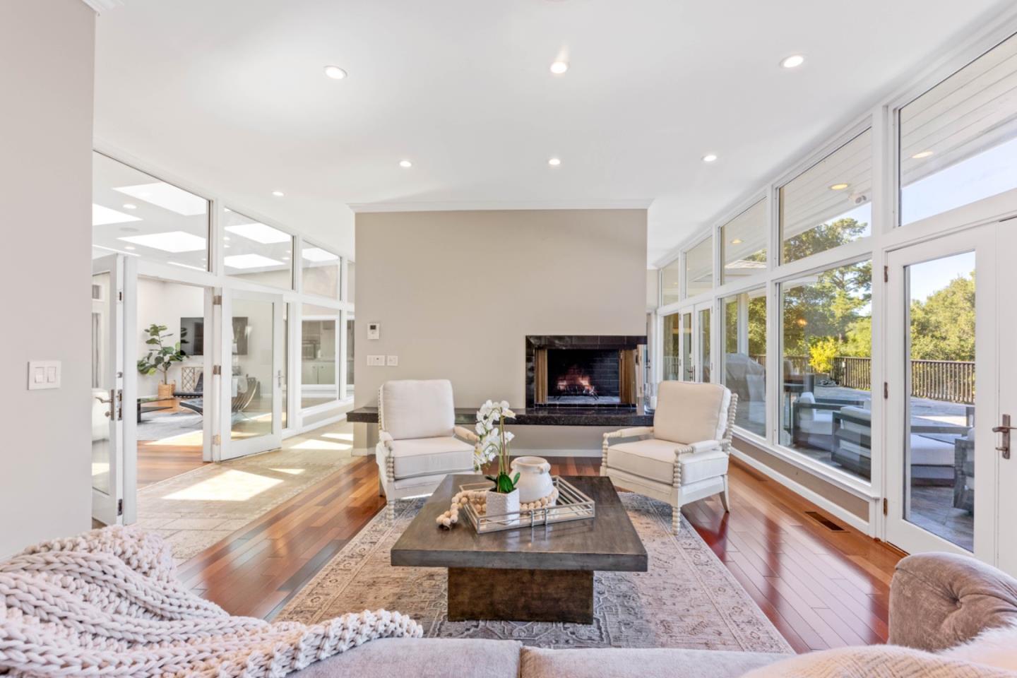 250 Darrell RD