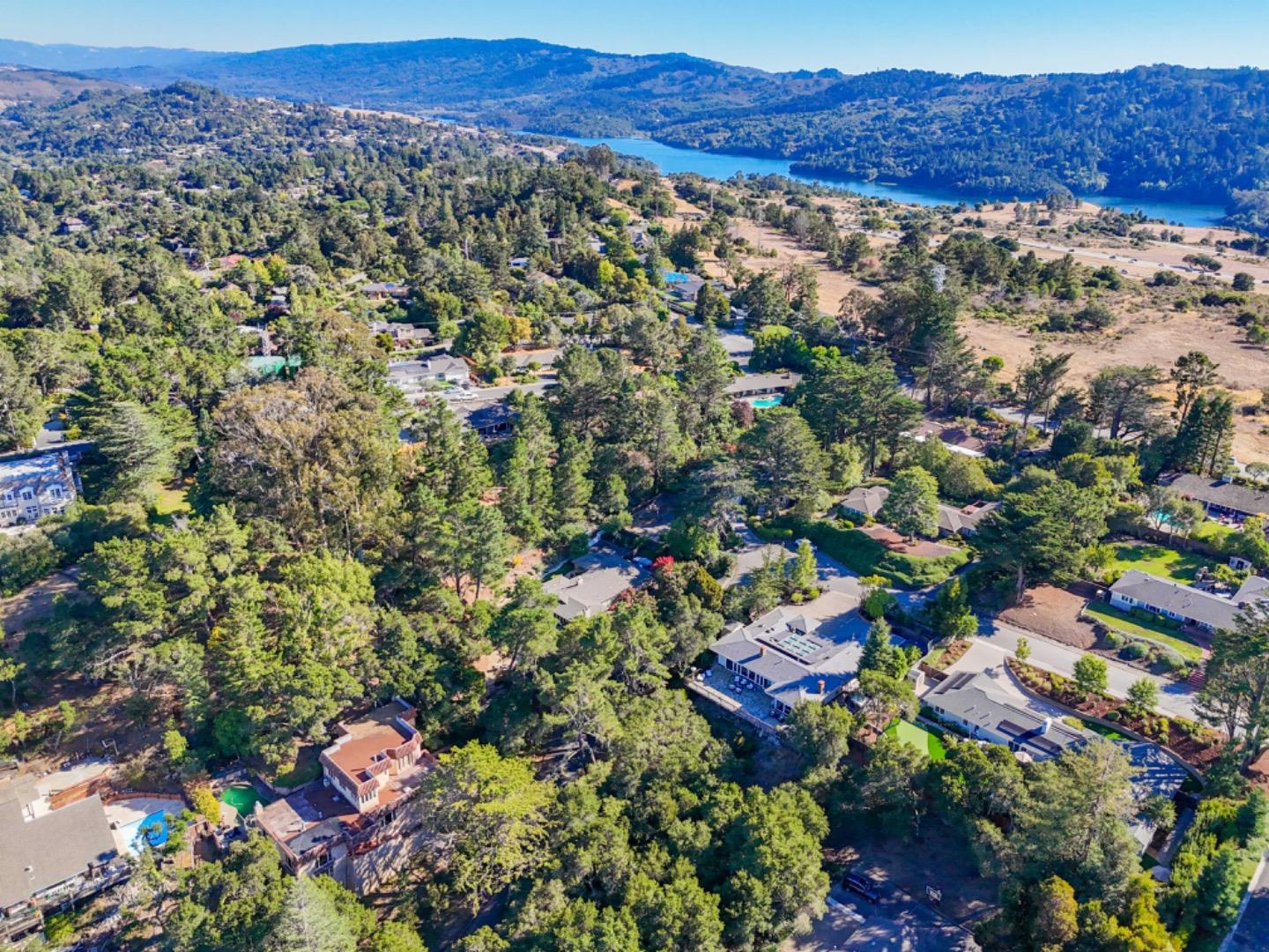 250 Darrell RD