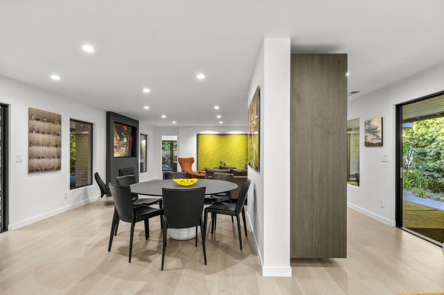 244 Roblar AVE