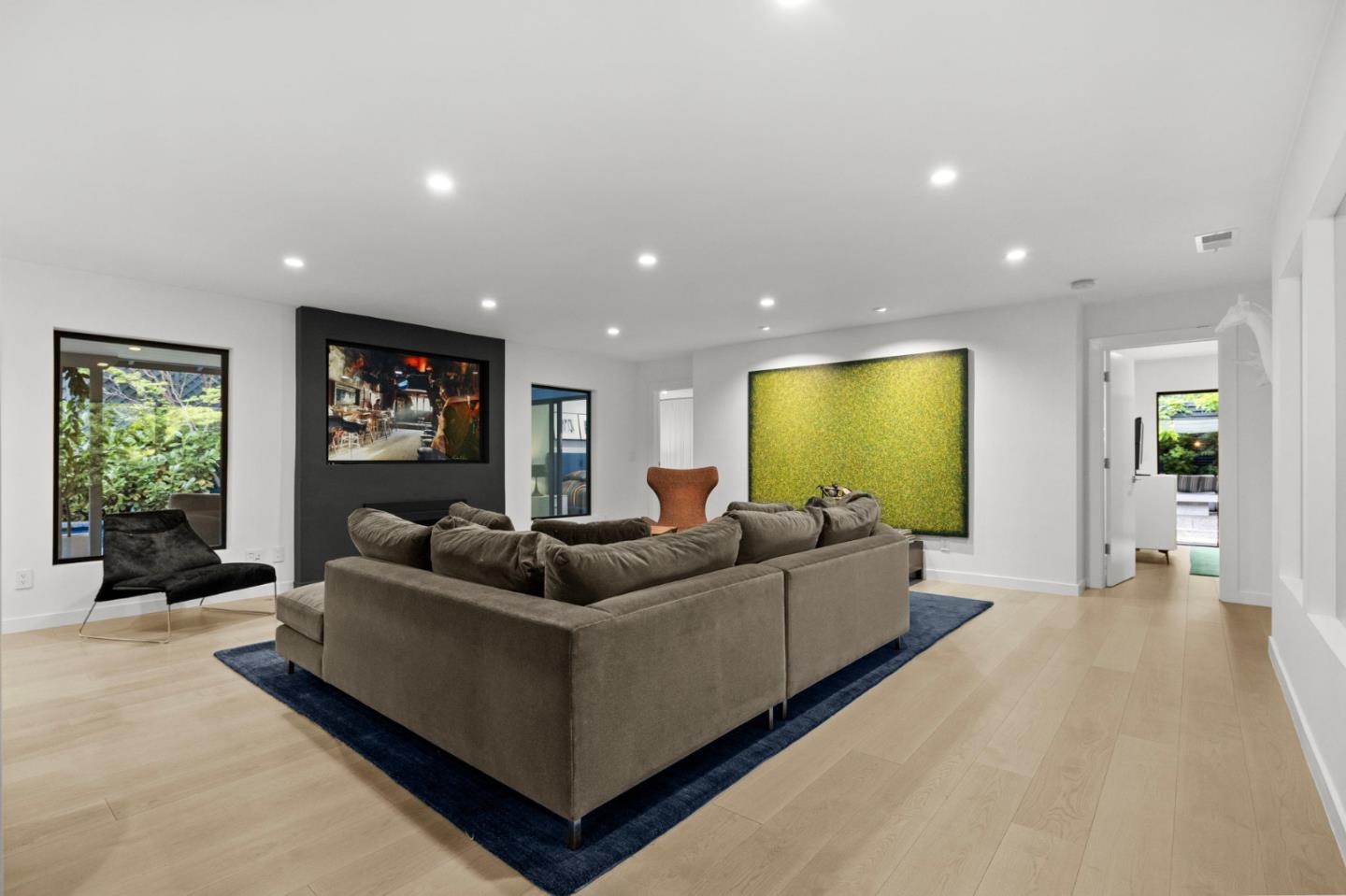 244 Roblar AVE