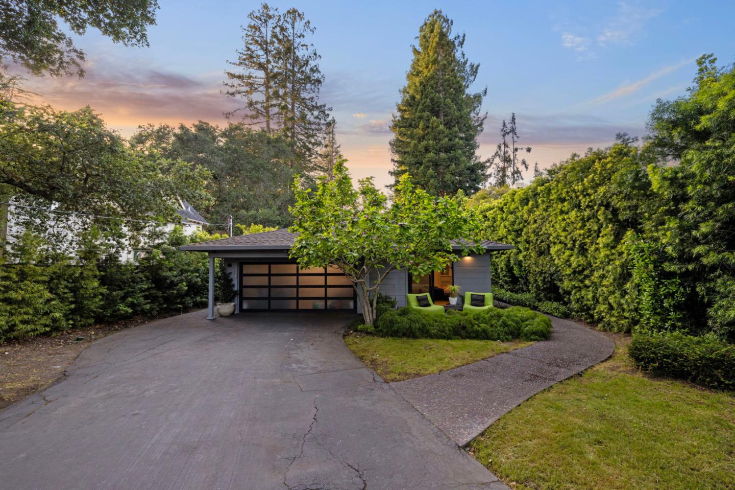 244 Roblar AVE