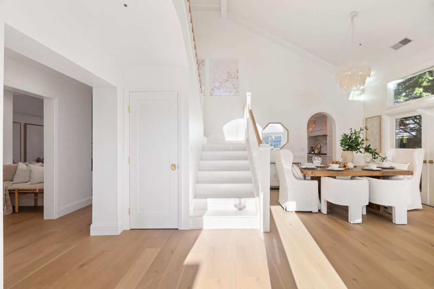 704 Anacapa Lane