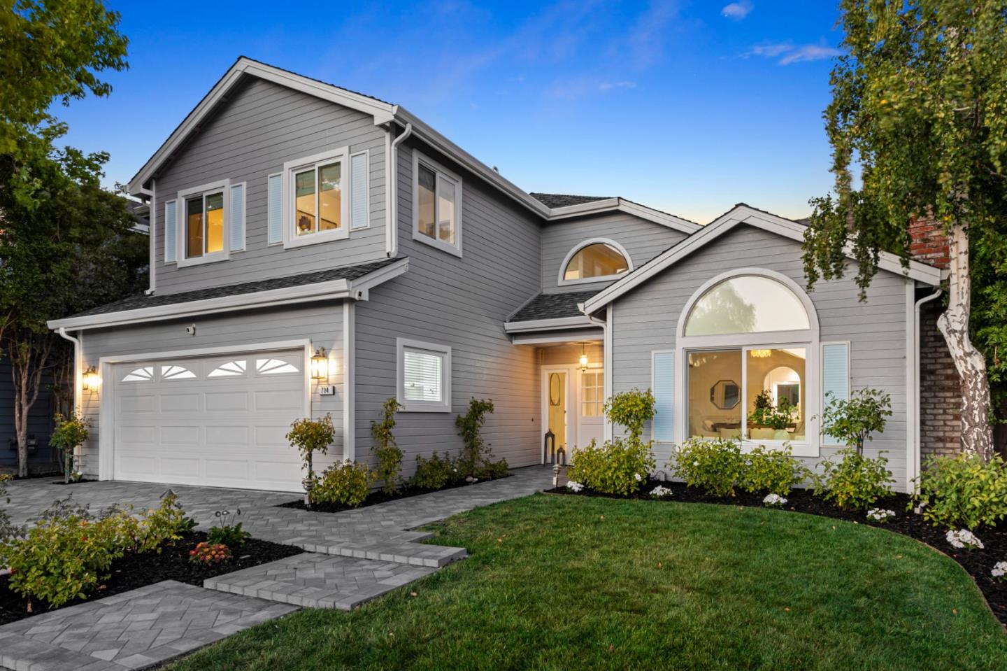 704 Anacapa Lane
