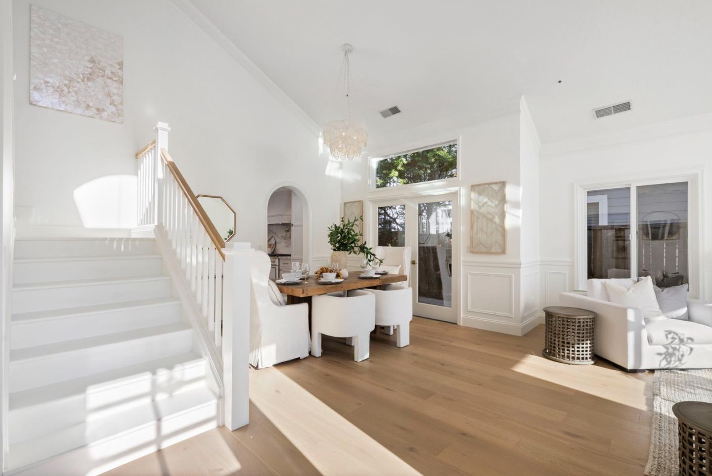 704 Anacapa Lane