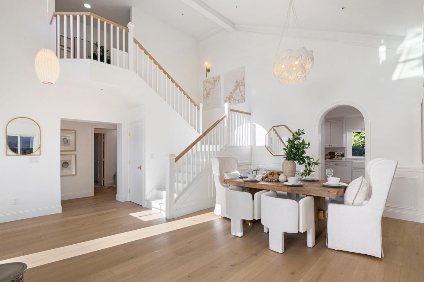 704 Anacapa Lane