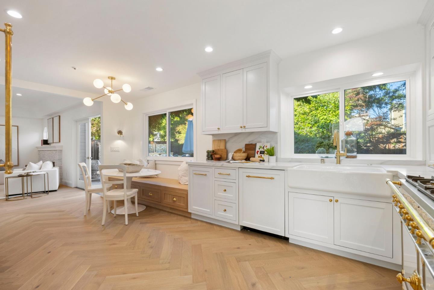 704 Anacapa Lane