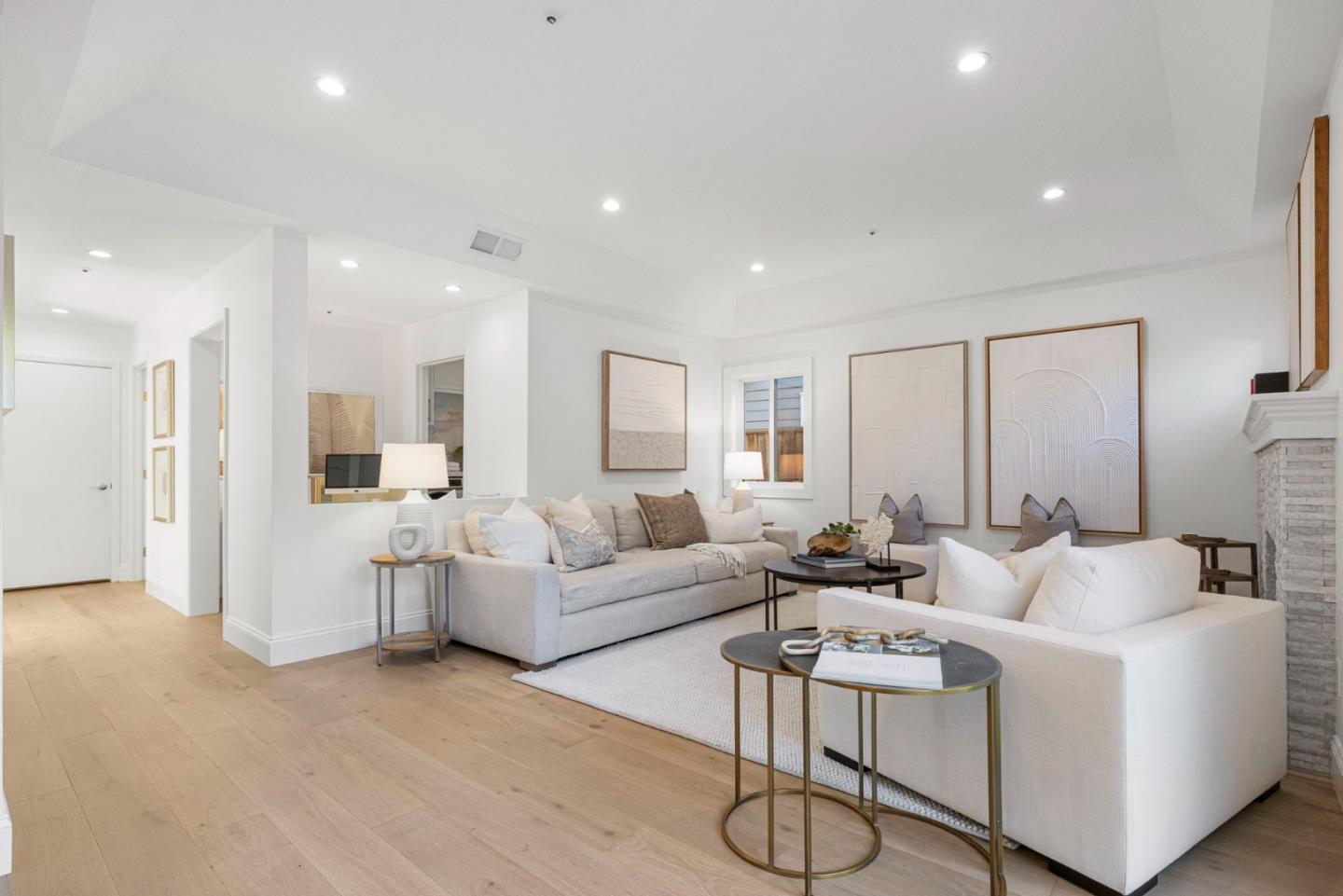 704 Anacapa Lane