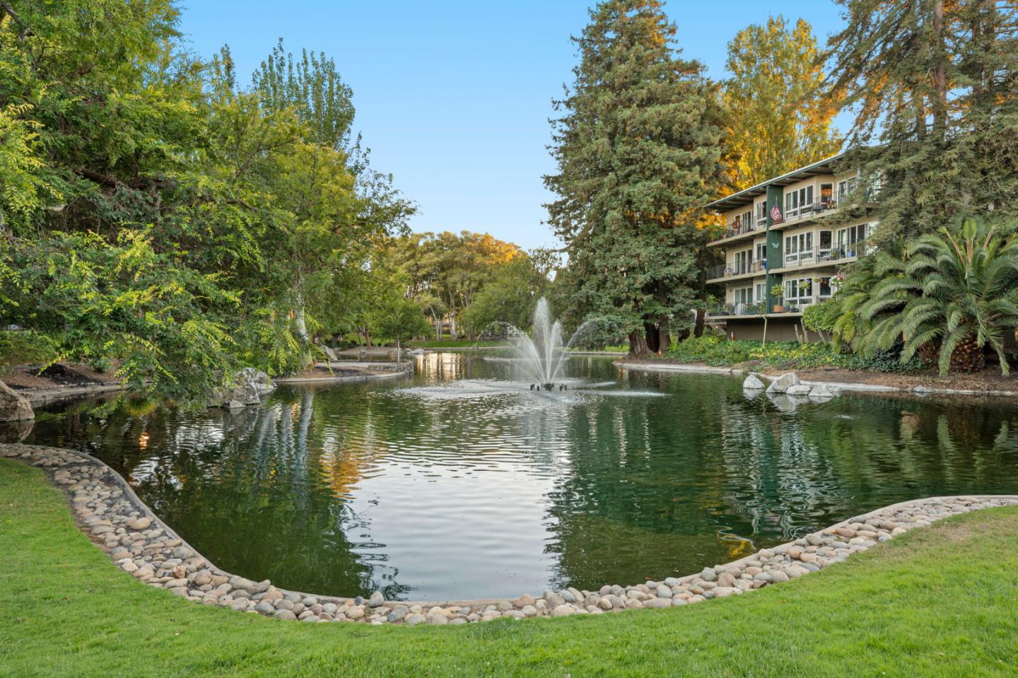 928 Peninsula Avenue 210