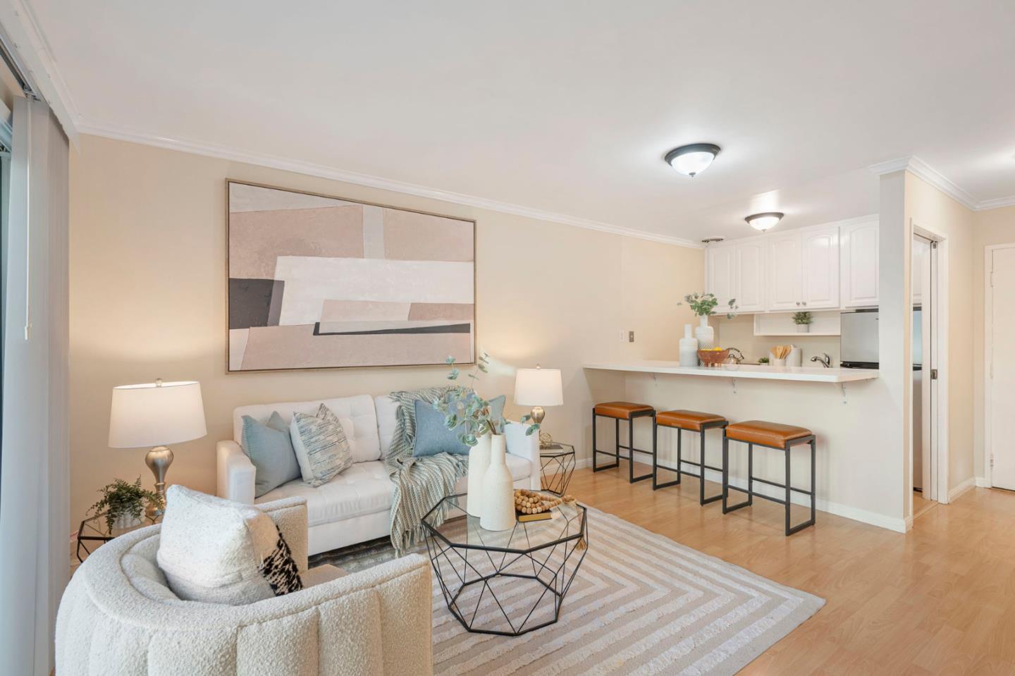 928 Peninsula Avenue 210