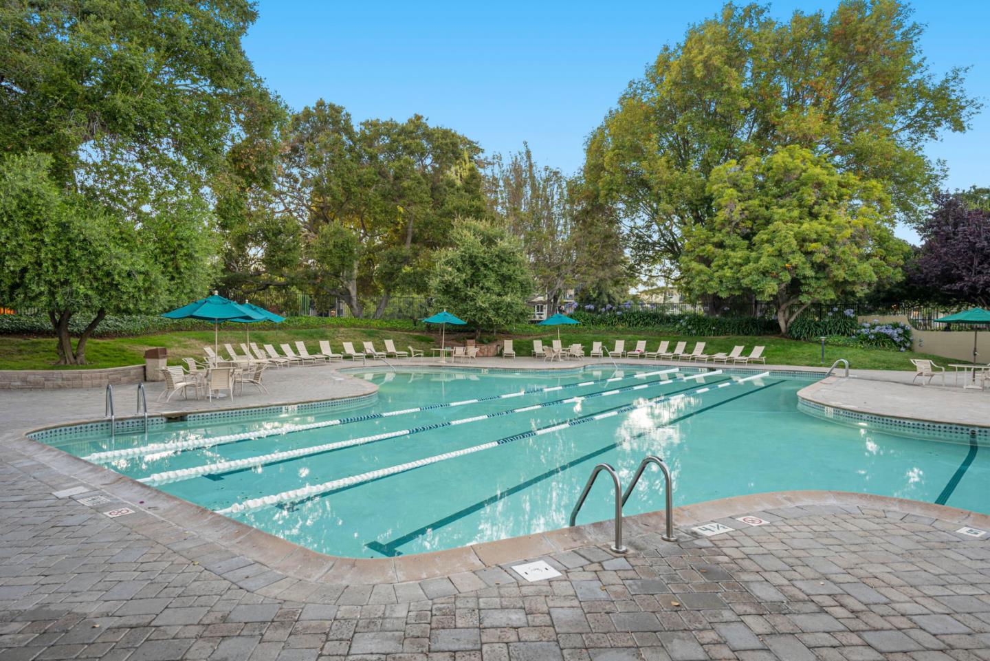 928 Peninsula Avenue 210