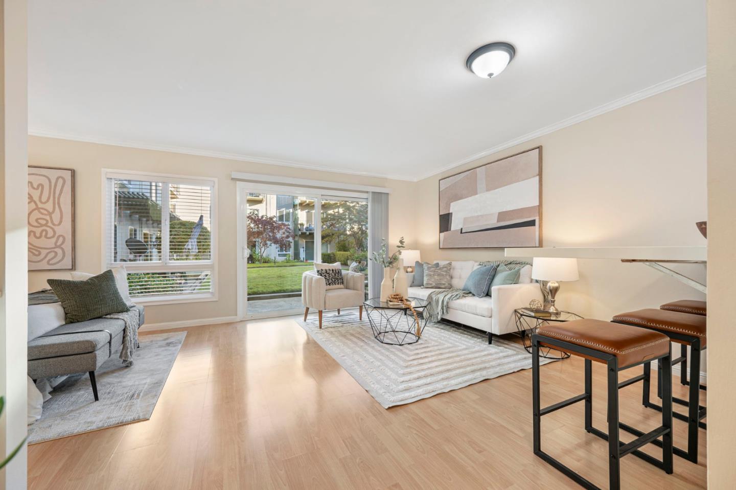 928 Peninsula Avenue 210