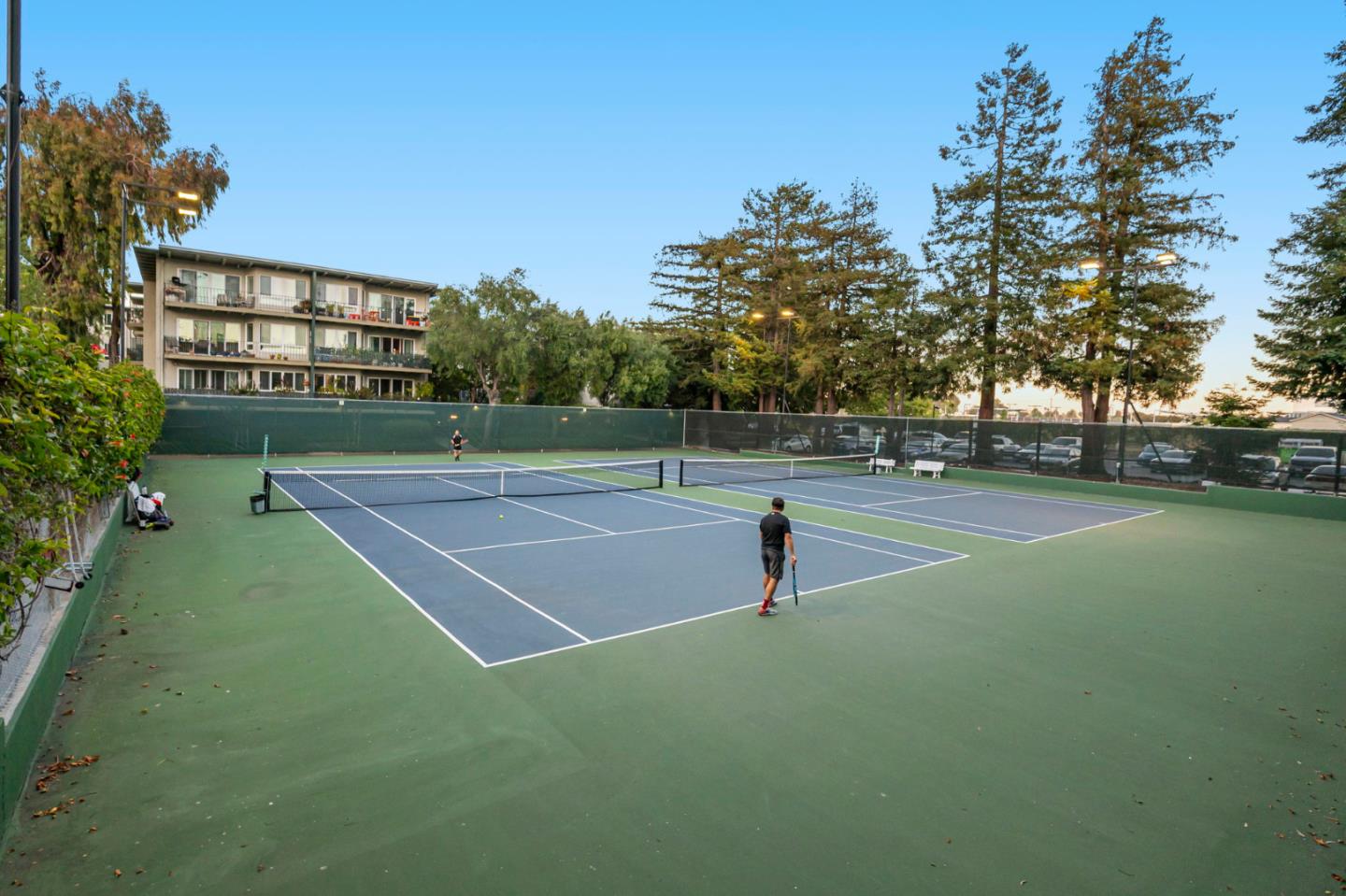 928 Peninsula Avenue 210