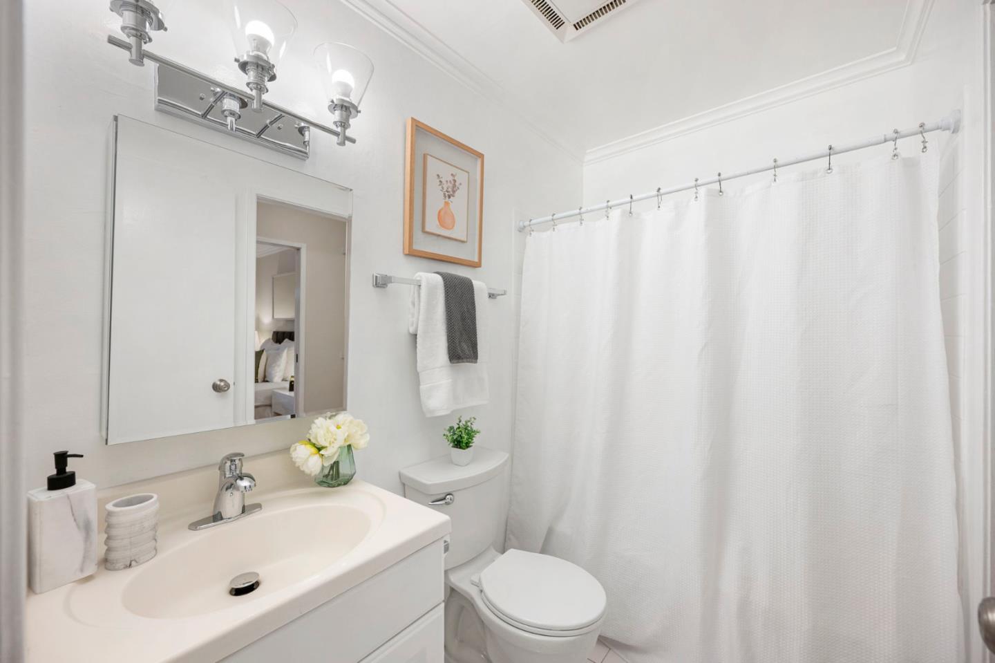 928 Peninsula Avenue 210