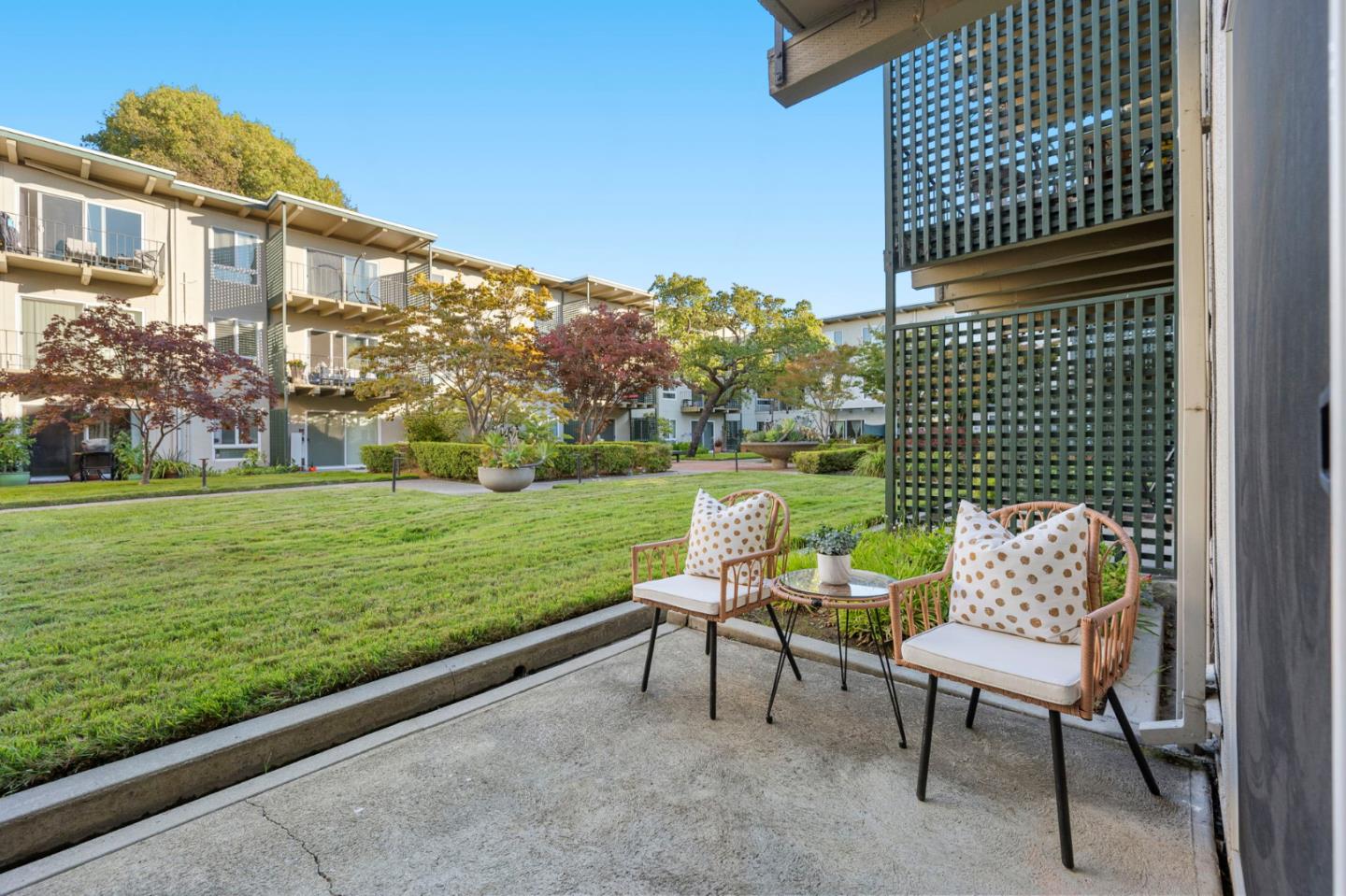 928 Peninsula Avenue 210