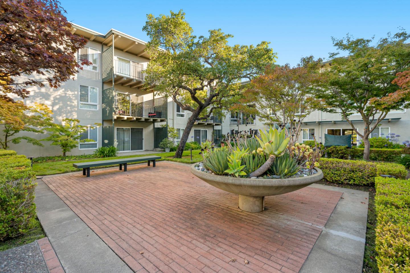928 Peninsula Avenue 210
