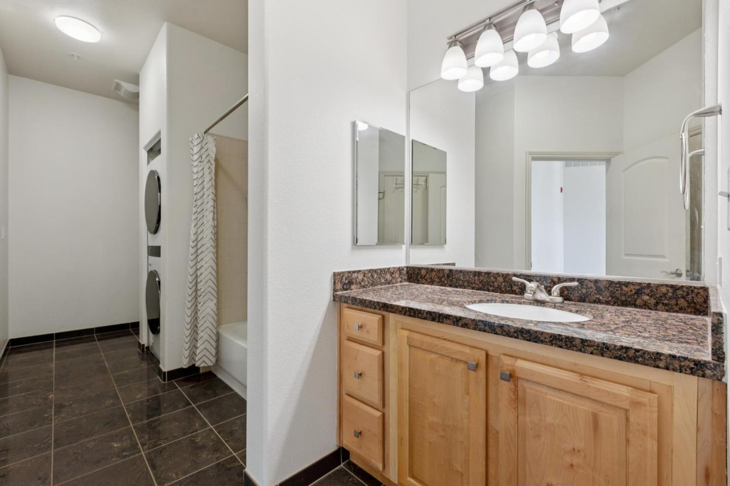 88 South Broadway 3415