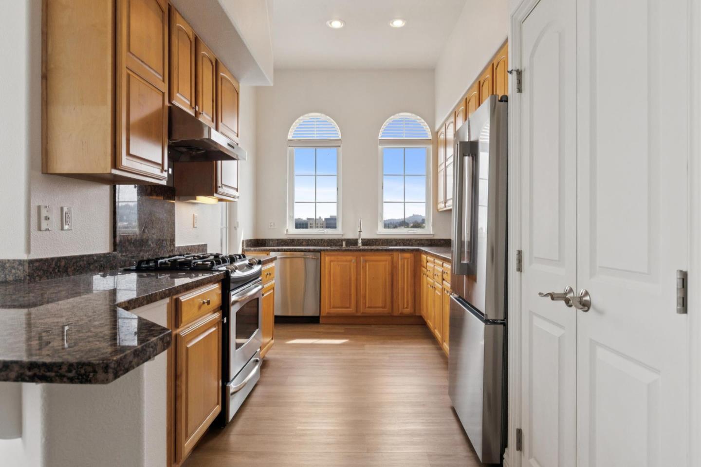 88 South Broadway 3415