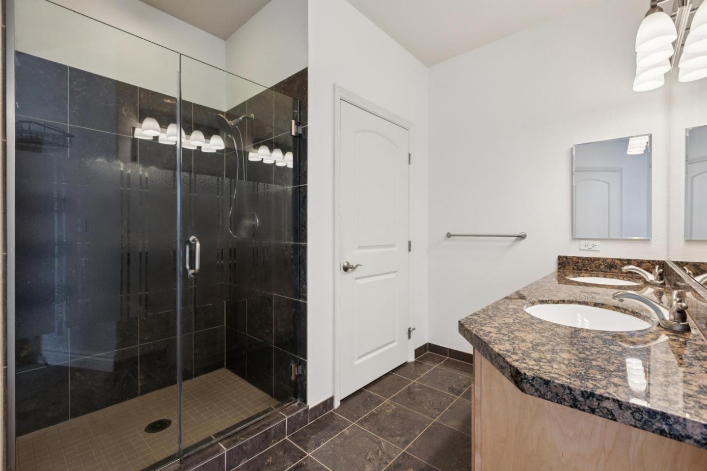 88 South Broadway 3415