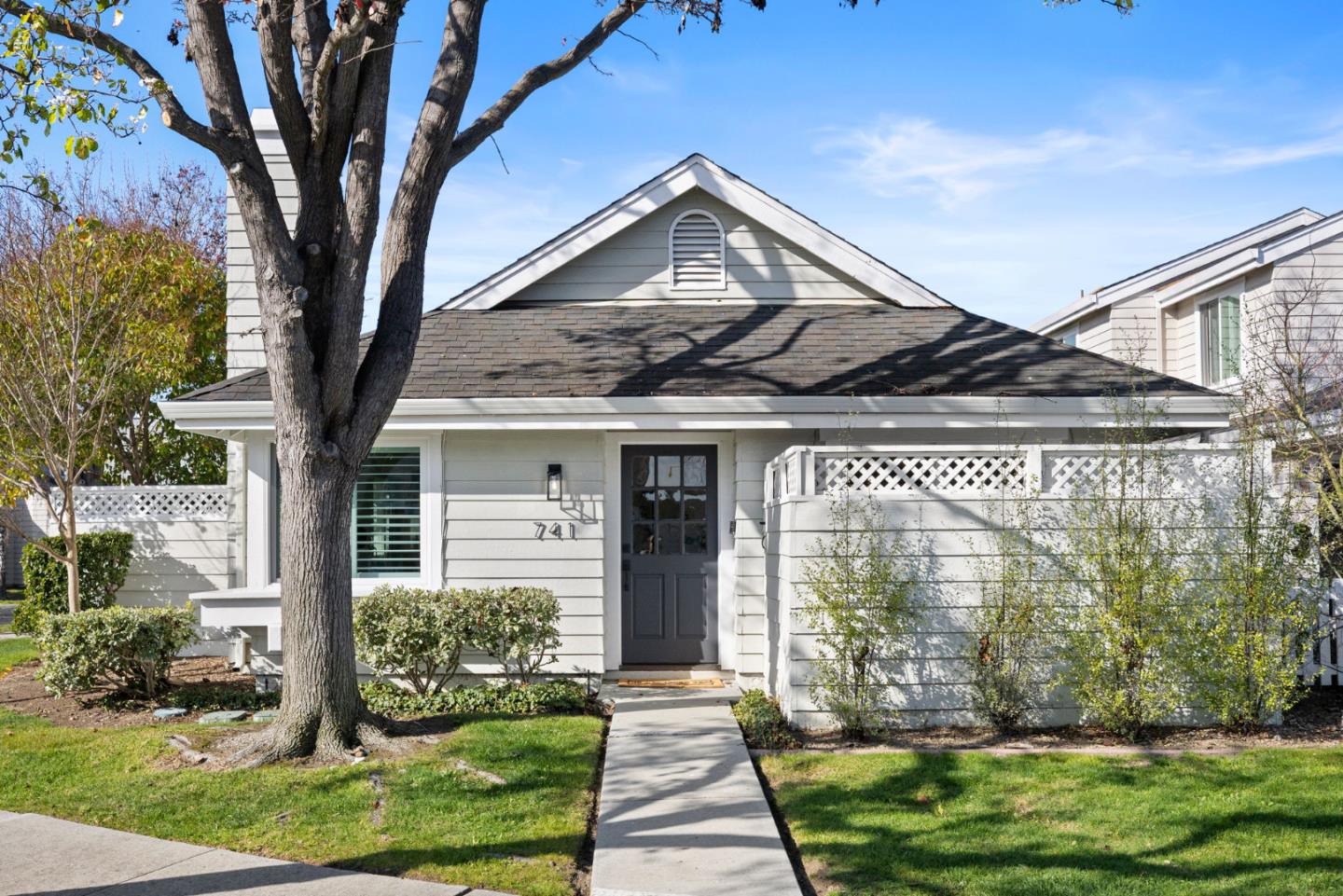 741 Newport Circle