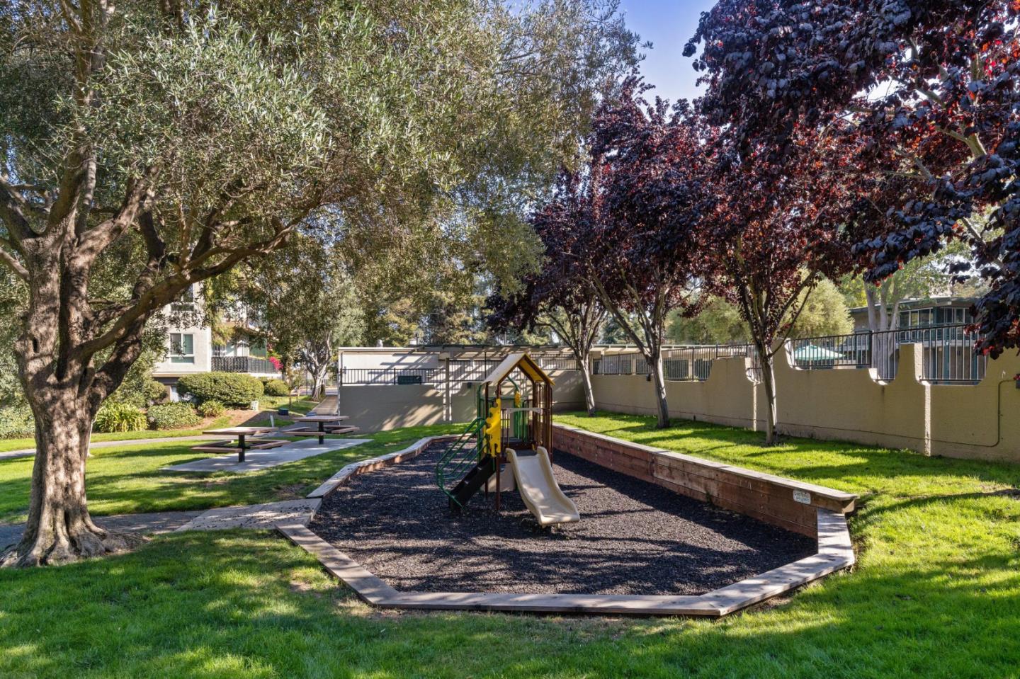 835 North Humboldt Street 203