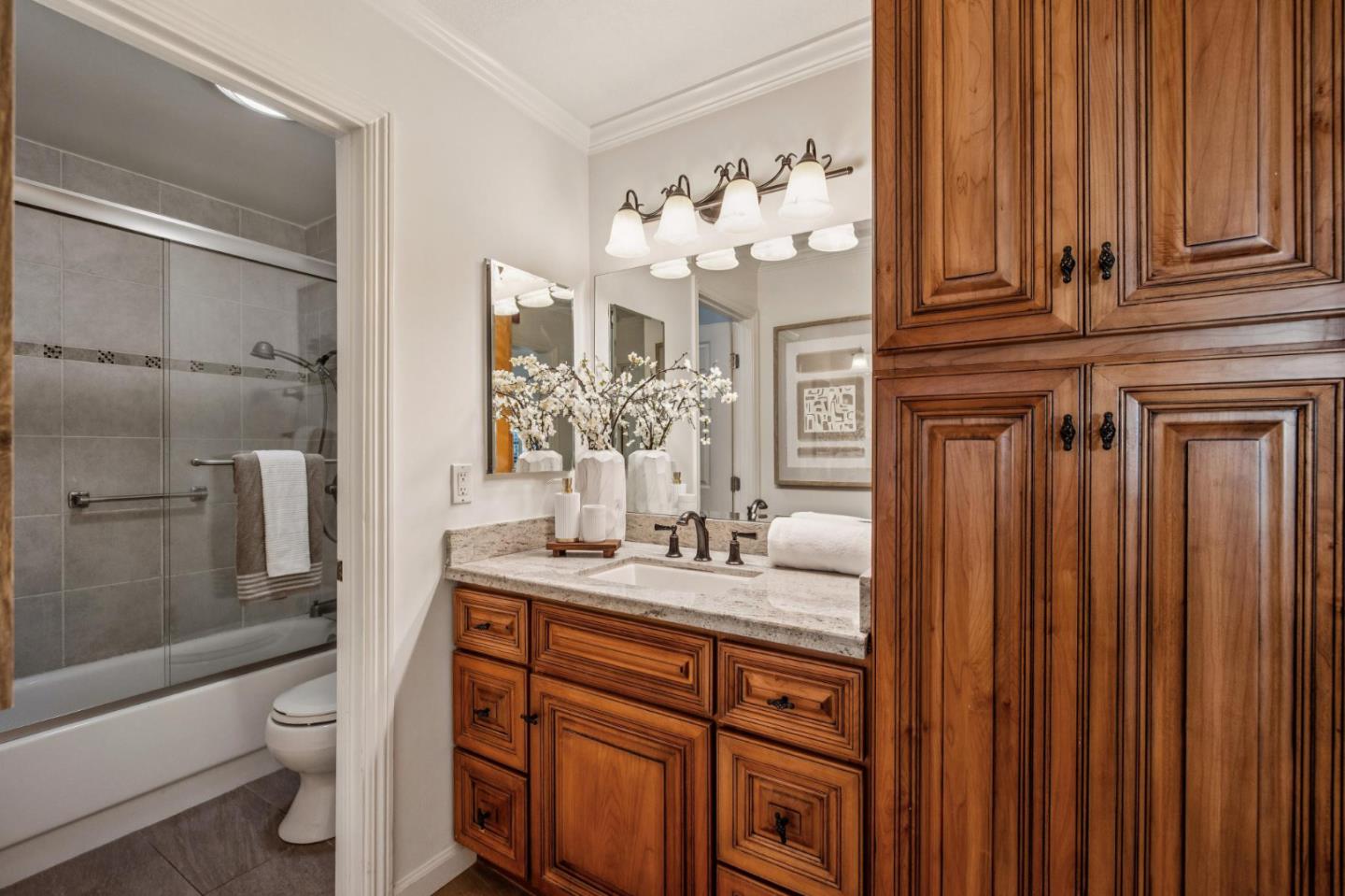 835 North Humboldt Street 203