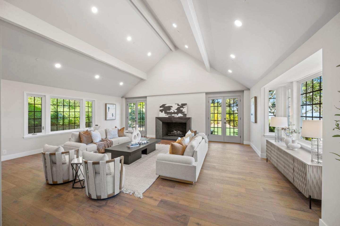 260 Robin Road