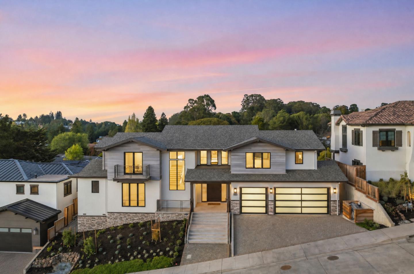 18 Bel Aire Lane