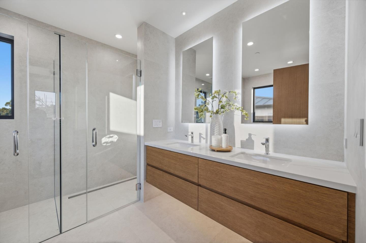 18 Bel Aire Lane
