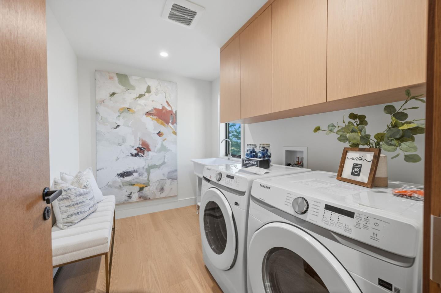 18 Bel Aire Lane